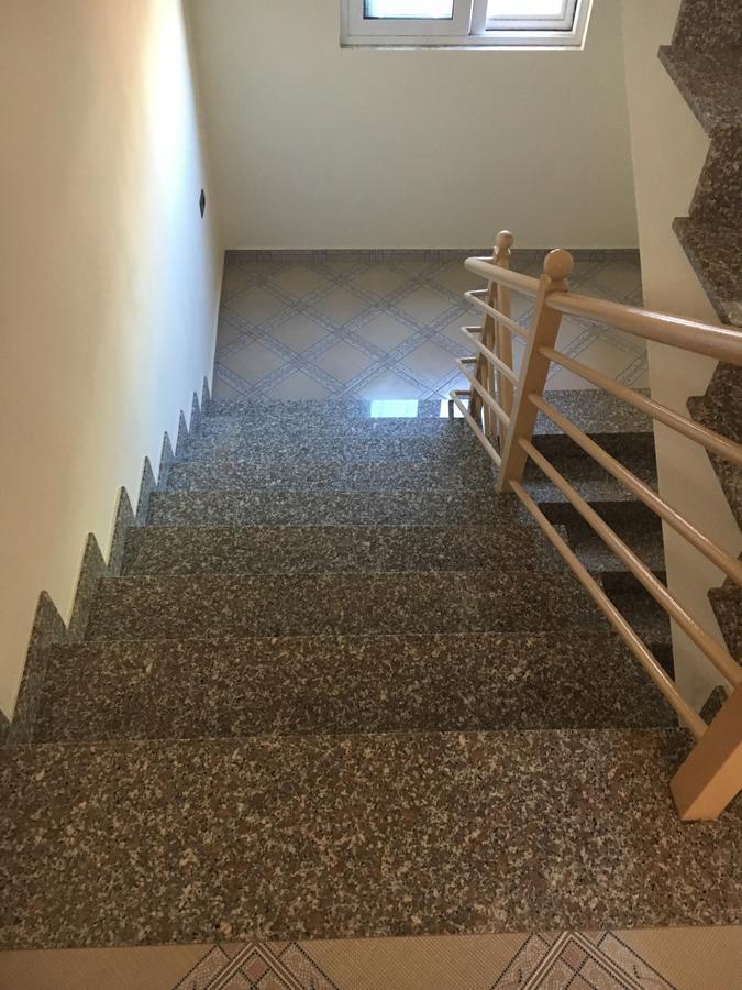 Vila Papa Дуррес Екстер'єр фото